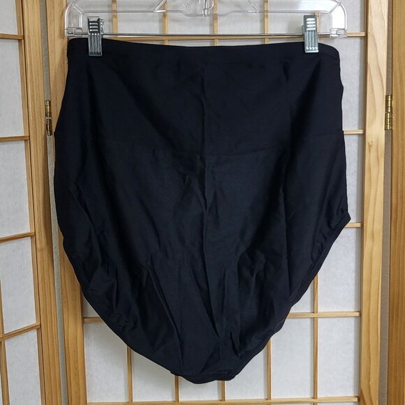 St. John's Bay high-waist black swim trunks EUC size 16W - Picture 2 of 3